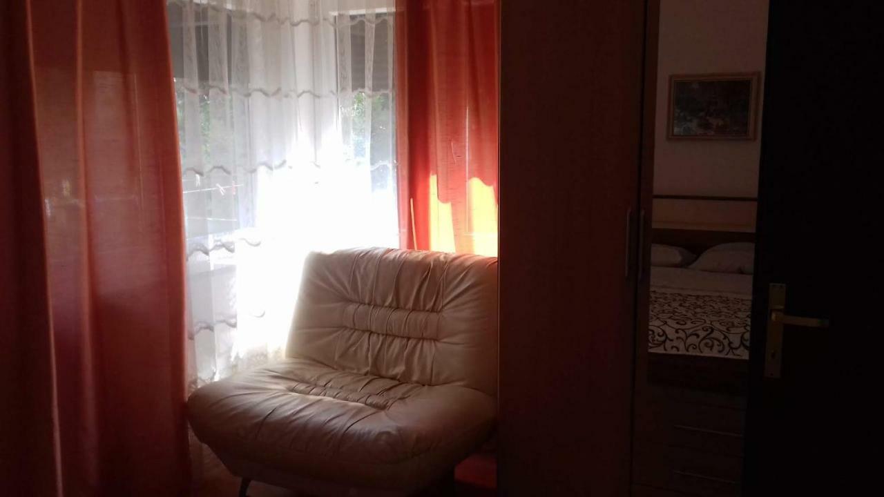 Apartmani Pajalic Krk Town Exterior photo